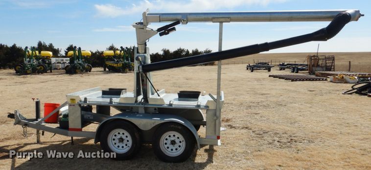 image for item DJ3053 ADS bulk seed buggy