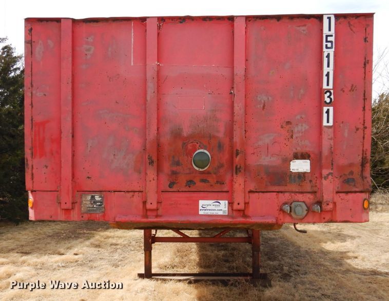 image for item DJ3071 1998 Trailmobile flatbed nurse tank trailer