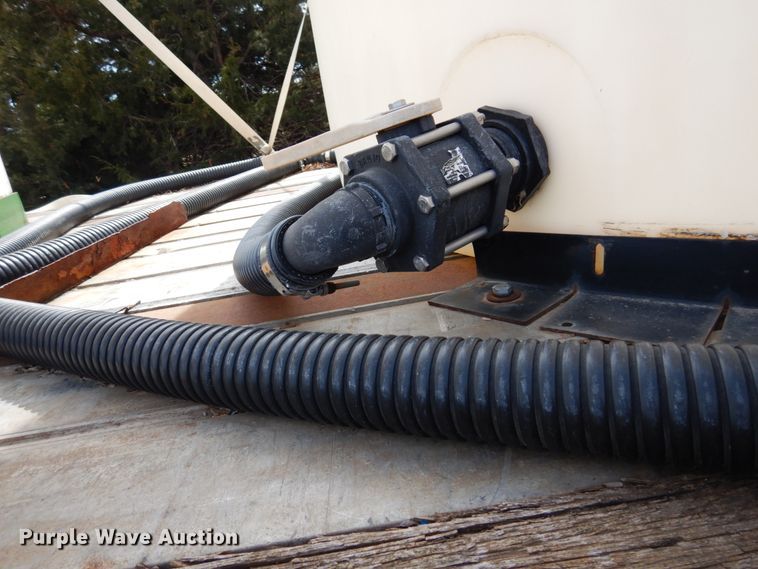 image for item DJ3071 1998 Trailmobile flatbed nurse tank trailer