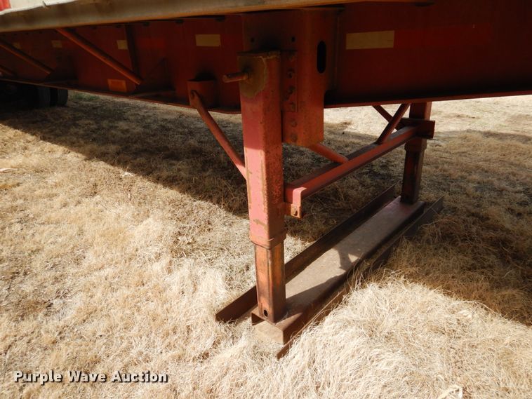 image for item DJ3071 1998 Trailmobile flatbed nurse tank trailer