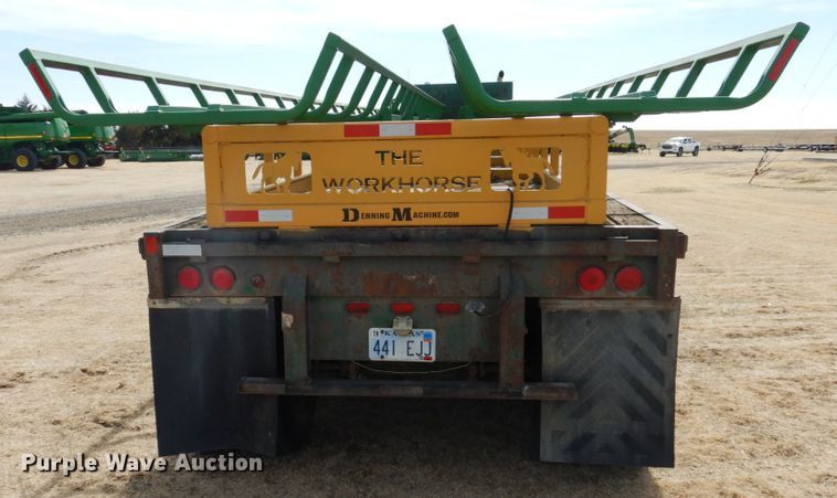 image for item DJ3072 1988 Fruehauf FB8 bale carrier flatbed trailer