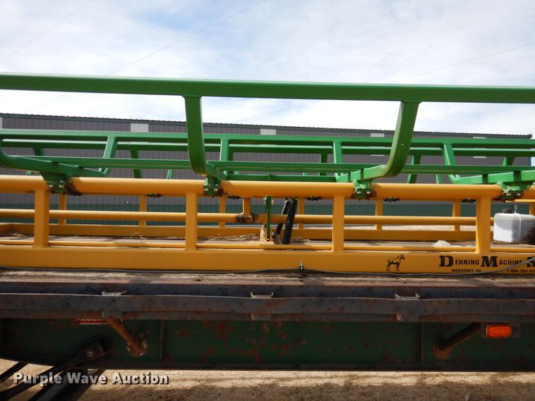 image for item DJ3072 1988 Fruehauf FB8 bale carrier flatbed trailer