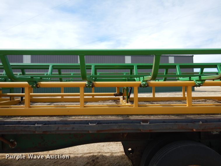 image for item DJ3072 1988 Fruehauf FB8 bale carrier flatbed trailer