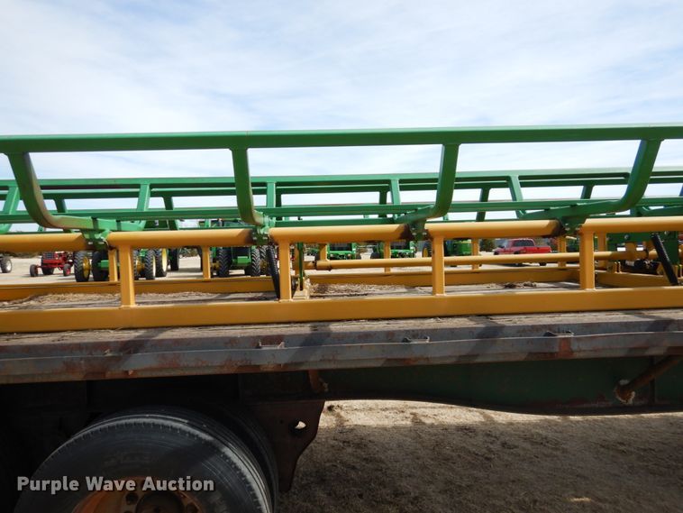image for item DJ3072 1988 Fruehauf FB8 bale carrier flatbed trailer