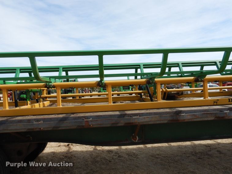 image for item DJ3072 1988 Fruehauf FB8 bale carrier flatbed trailer