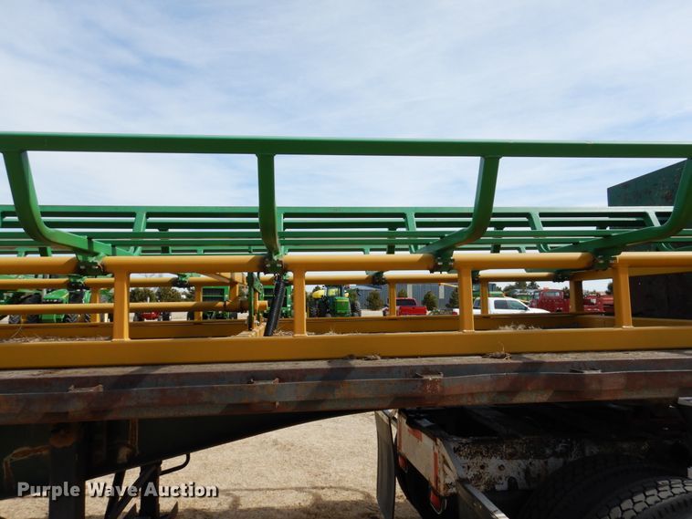 image for item DJ3072 1988 Fruehauf FB8 bale carrier flatbed trailer