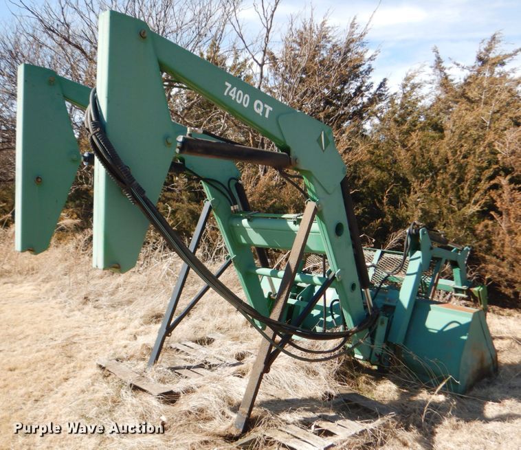 image for item DJ3083 KD QT7400 loader