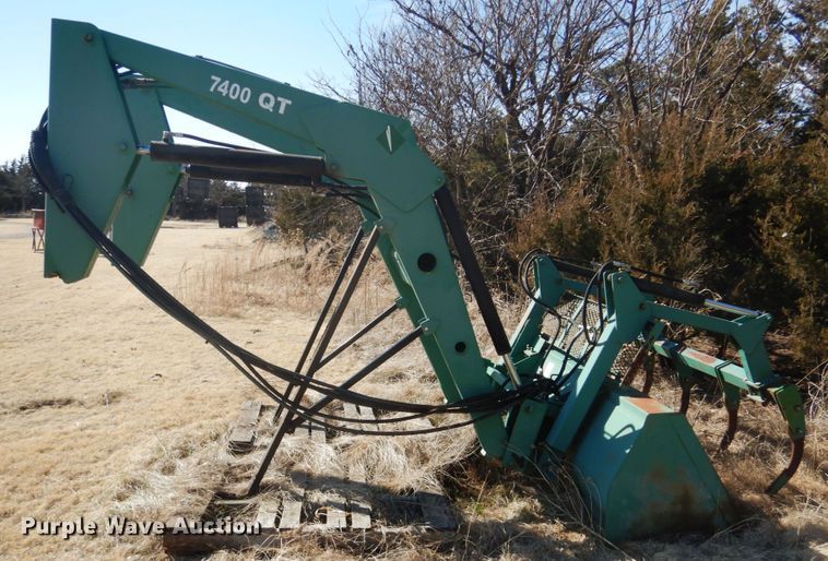 image for item DJ3083 KD QT7400 loader