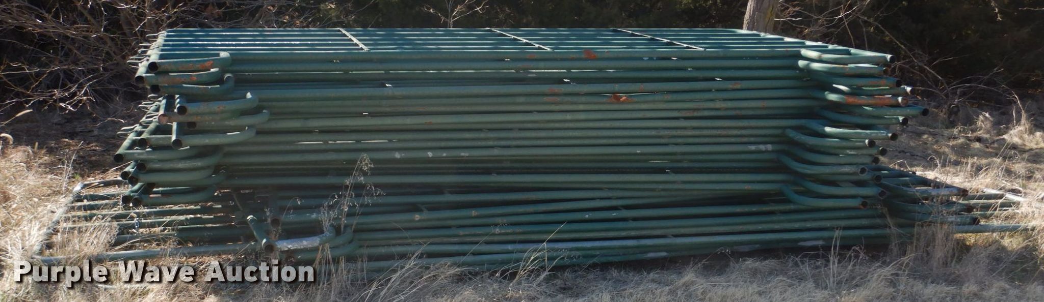 Approximately 39 livestock panels in Wakeeney, KS Item DJ3074 sold