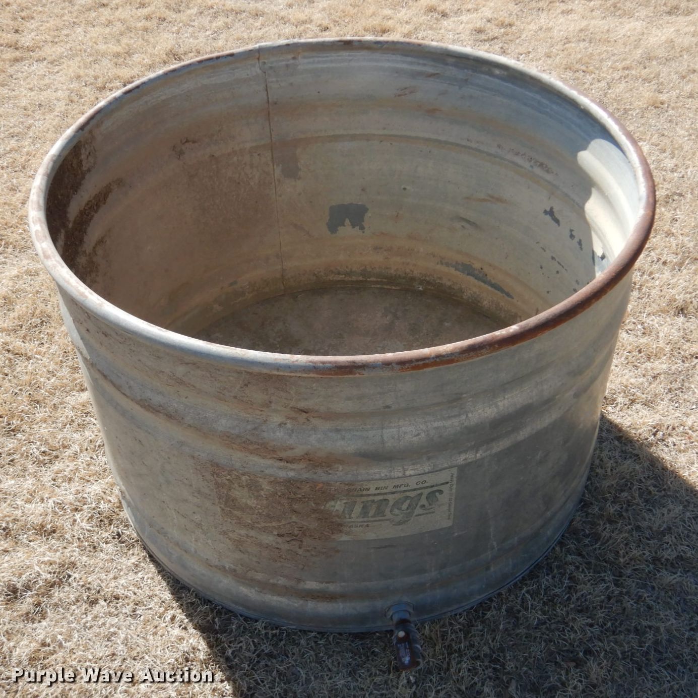 Livestock equipment in Wakeeney, KS Item DJ3084 sold Purple Wave