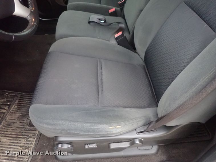 image for item DC3270 2009 GMC Sierra 1500  Crew Cab pickup truck