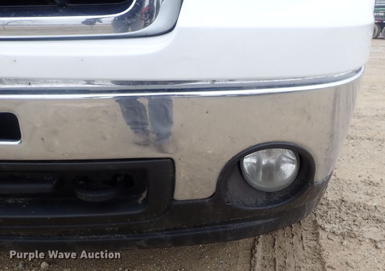 image for item DC3270 2009 GMC Sierra 1500  Crew Cab pickup truck