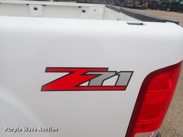 image for item DC3270 2009 GMC Sierra 1500  Crew Cab pickup truck