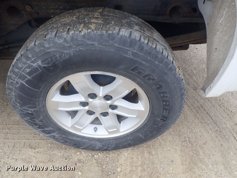 image for item DC3270 2009 GMC Sierra 1500  Crew Cab pickup truck