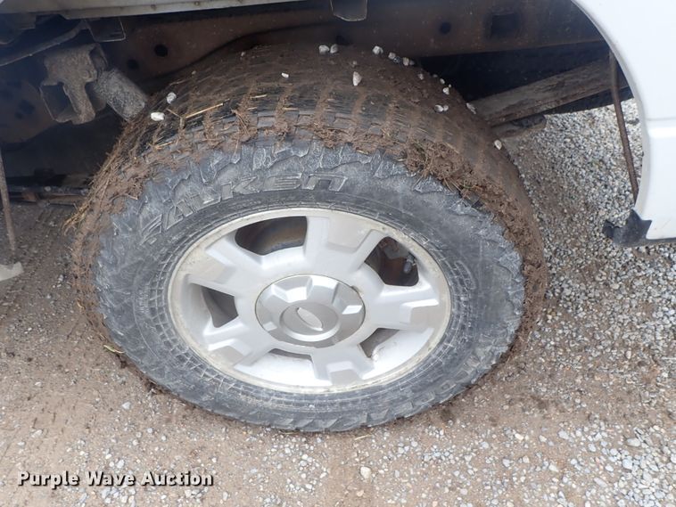 image for item DC3272 2010 Ford F150  Crew Cab pickup truck