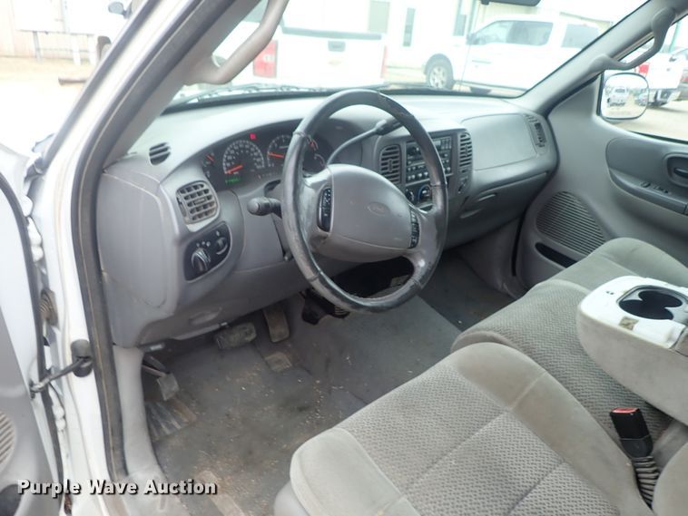 image for item DC3274 2001 Ford F150  SuperCab pickup truck