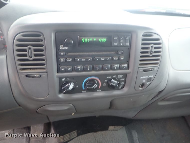 image for item DC3274 2001 Ford F150  SuperCab pickup truck