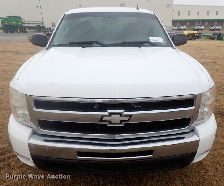 image for item DC3280 2011 Chevrolet Silverado 1500  Ext. Cab pickup truck