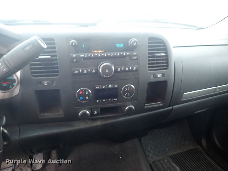 image for item DC3280 2011 Chevrolet Silverado 1500  Ext. Cab pickup truck