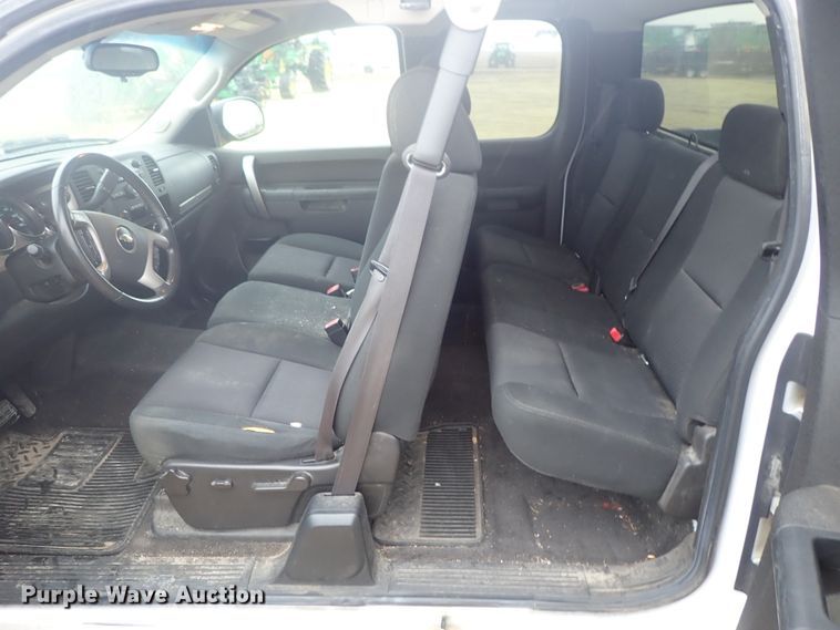 image for item DC3280 2011 Chevrolet Silverado 1500  Ext. Cab pickup truck