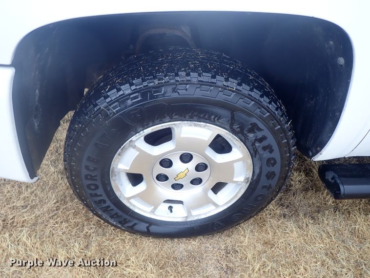 image for item DC3280 2011 Chevrolet Silverado 1500  Ext. Cab pickup truck