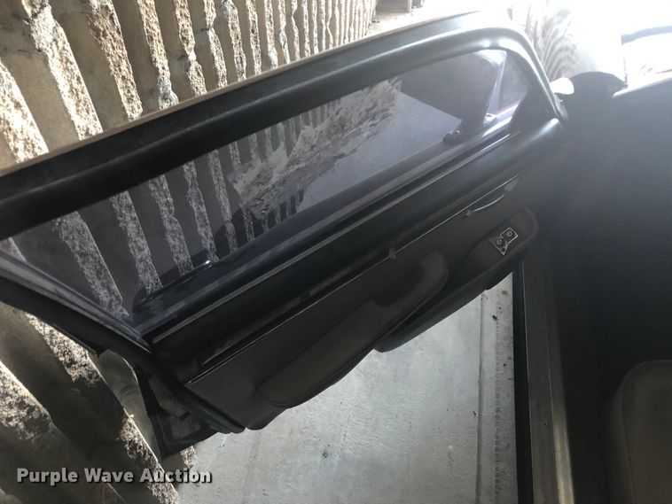 image for item DC3284 1985 Jaguar Vander Plas XJ6