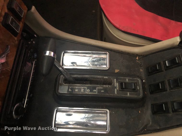 image for item DC3284 1985 Jaguar Vander Plas XJ6