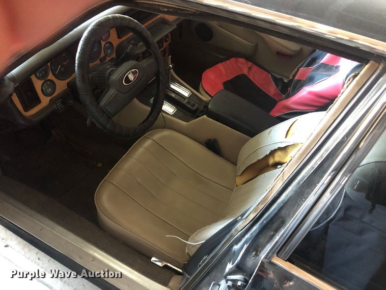 image for item DC3284 1985 Jaguar Vander Plas XJ6