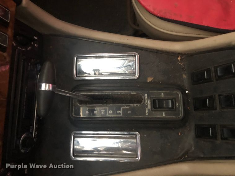 image for item DC3284 1985 Jaguar Vander Plas XJ6