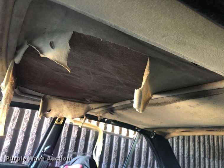 image for item DC3284 1985 Jaguar Vander Plas XJ6