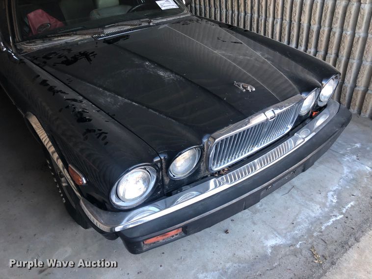 image for item DC3284 1985 Jaguar Vander Plas XJ6