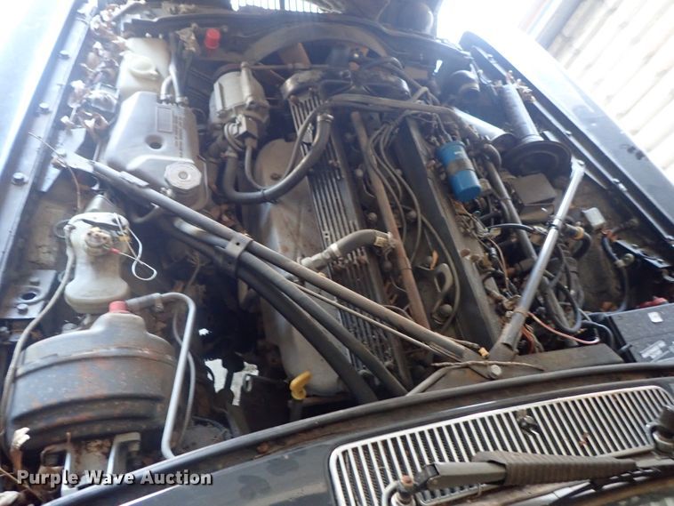 image for item DC3284 1985 Jaguar Vander Plas XJ6