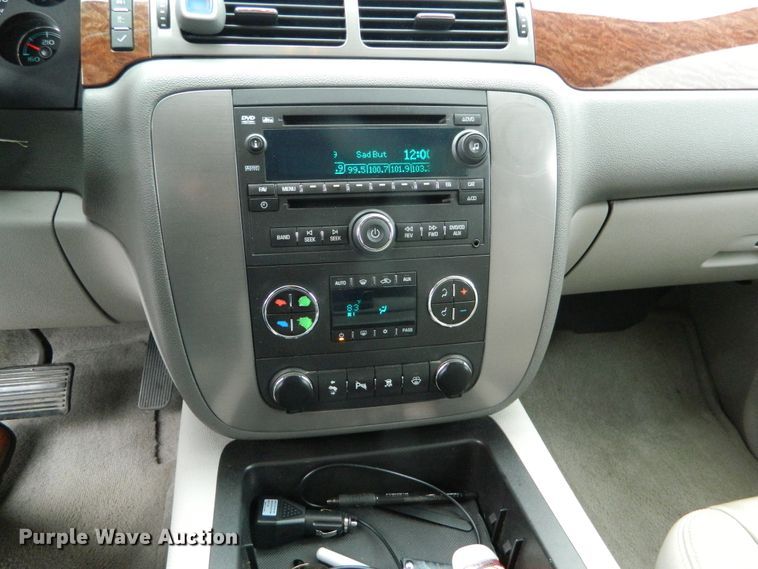 image for item DE4444 2008 GMC Yukon  SUV