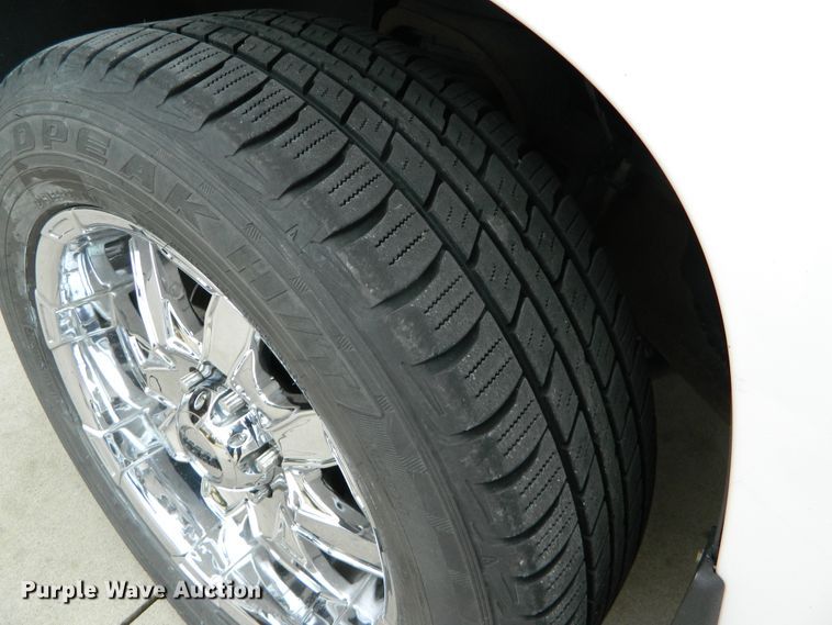 image for item DE4444 2008 GMC Yukon  SUV