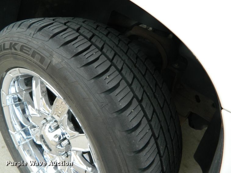 image for item DE4444 2008 GMC Yukon  SUV