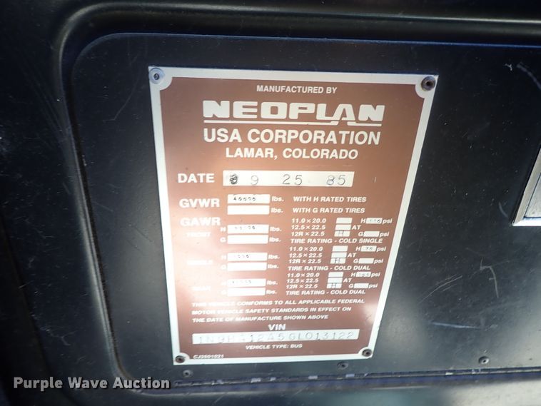 image for item DE5454 1986 Neoplan bus