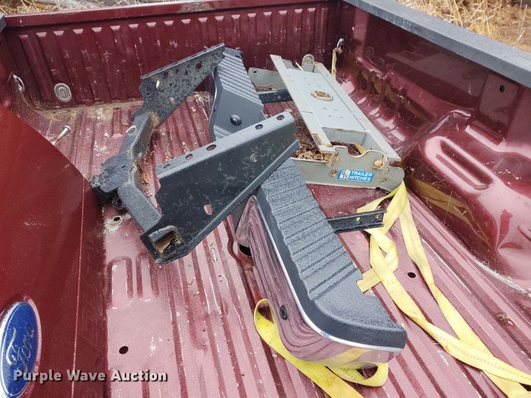 image for item DE6875 2014 Ford F350 pickup truck bed