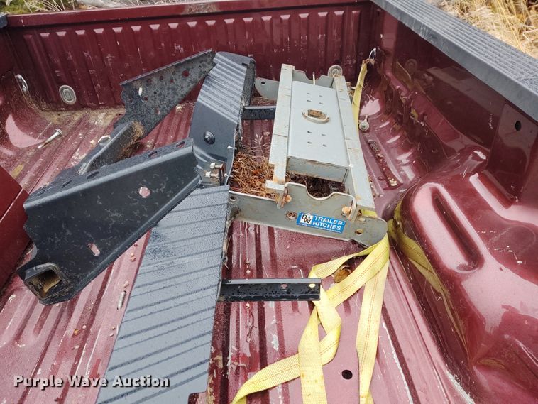 image for item DE6875 2014 Ford F350 pickup truck bed