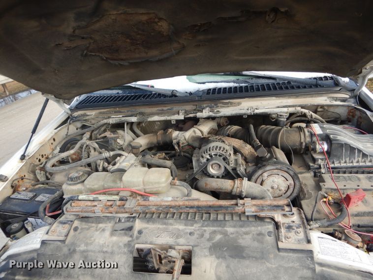 image for item DF3012 2000 Ford F550 Super Duty flatbed truck