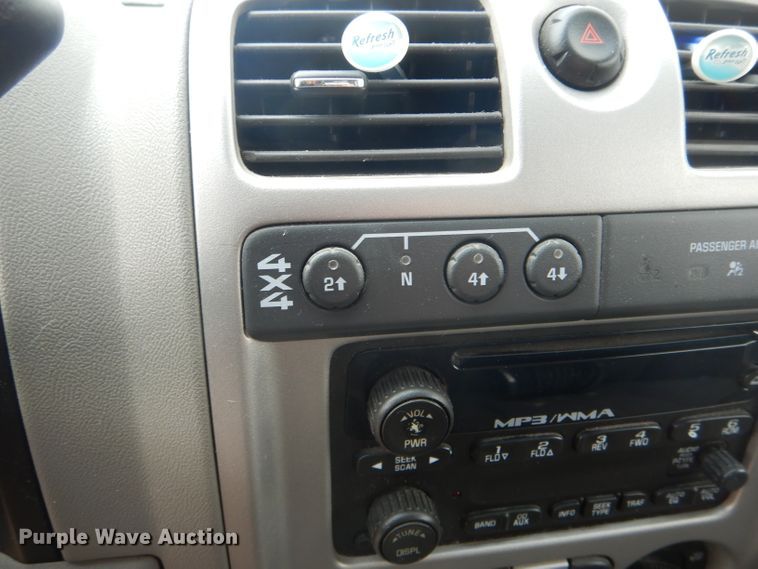 image for item DF3016 2008 GMC Canyon SL Ext. Cab pickup truck