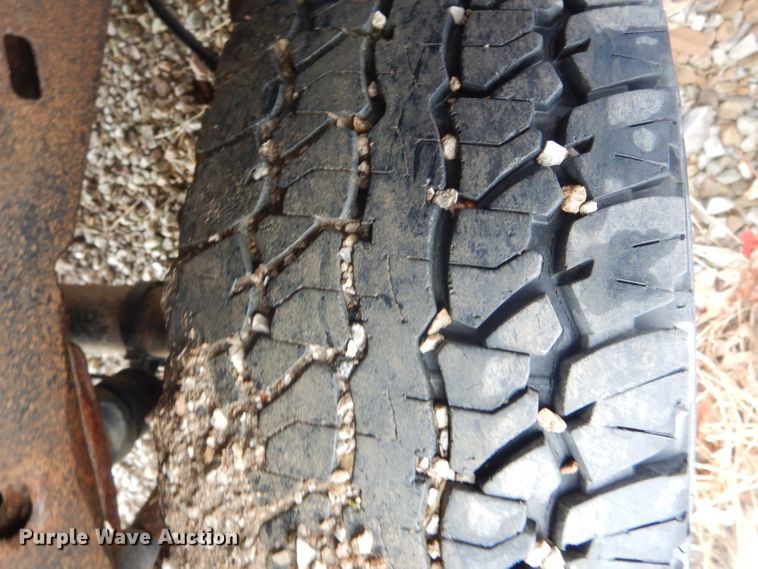 image for item DF3016 2008 GMC Canyon SL Ext. Cab pickup truck