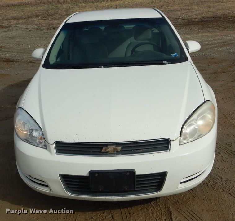 image for item DF3019 2008 Chevrolet Impala LS  passenger vehicle