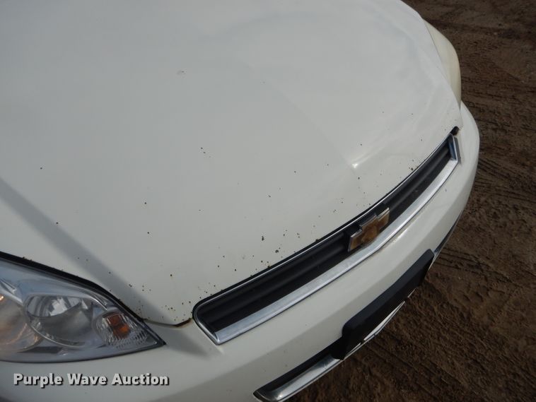 image for item DF3019 2008 Chevrolet Impala LS  passenger vehicle