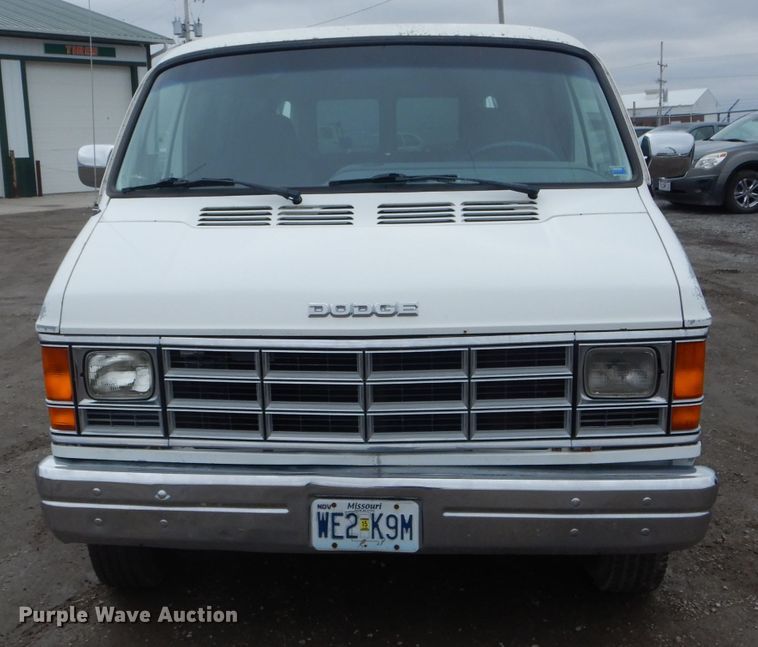 image for item DF3020 1989 Dodge Ram Wagon 350  van