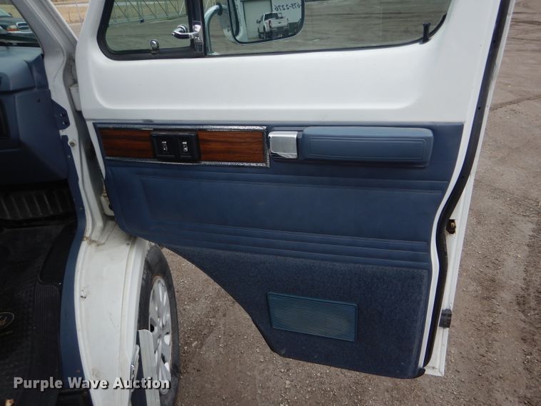 image for item DF3020 1989 Dodge Ram Wagon 350  van