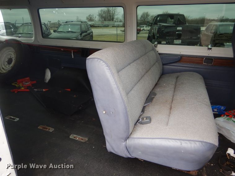 image for item DF3020 1989 Dodge Ram Wagon 350  van