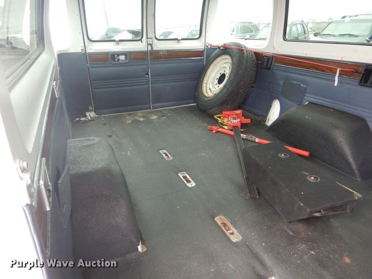 image for item DF3020 1989 Dodge Ram Wagon 350  van