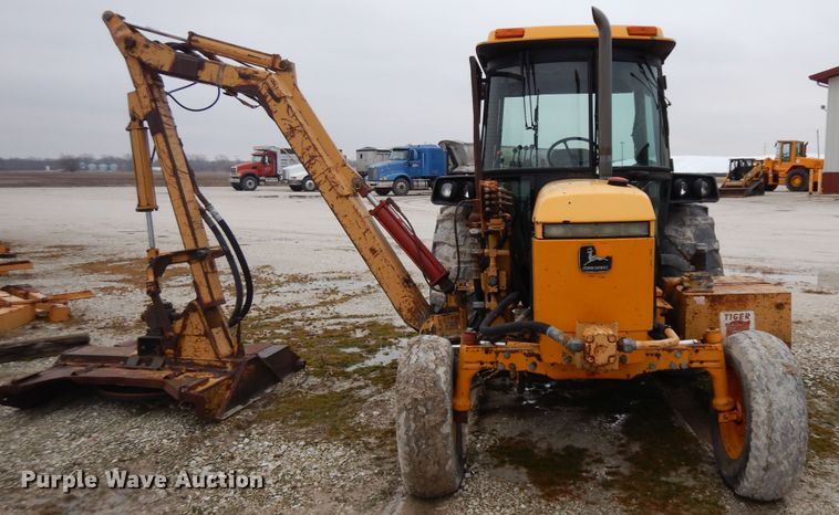 image for item DF6652 1994 John Deere 2755 tractor