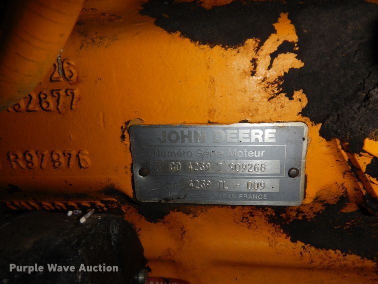 image for item DF6652 1994 John Deere 2755 tractor