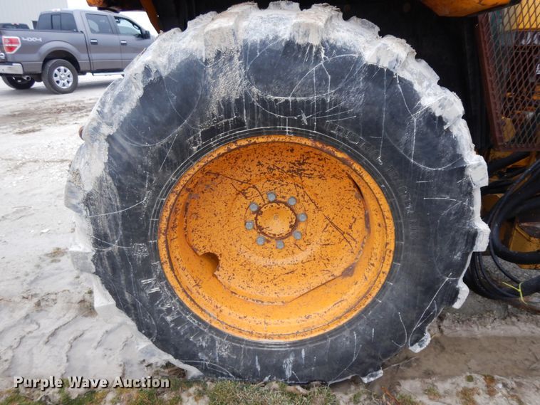 image for item DF6652 1994 John Deere 2755 tractor